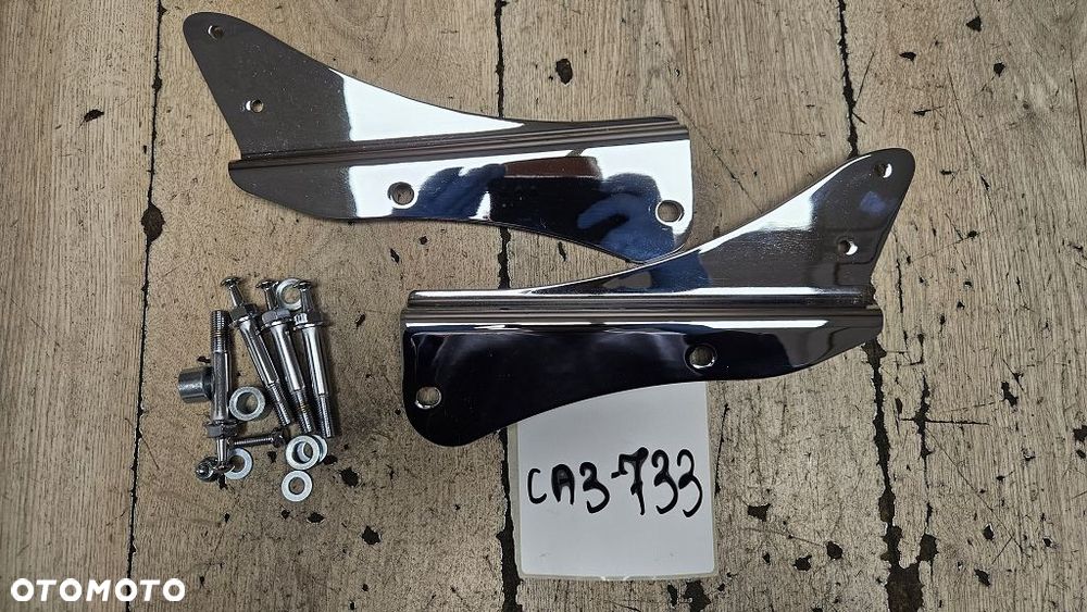 Stelaż oparcia śruby Honda VT750DC Black Widow   08F75-MCR-A00 - 1