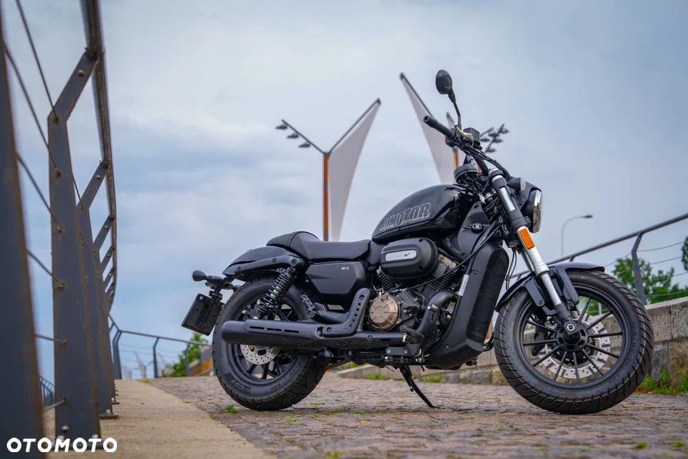 QJMOTOR SRV 125V - 4