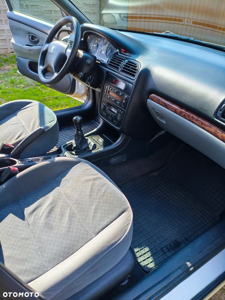 Peugeot 406 - 10