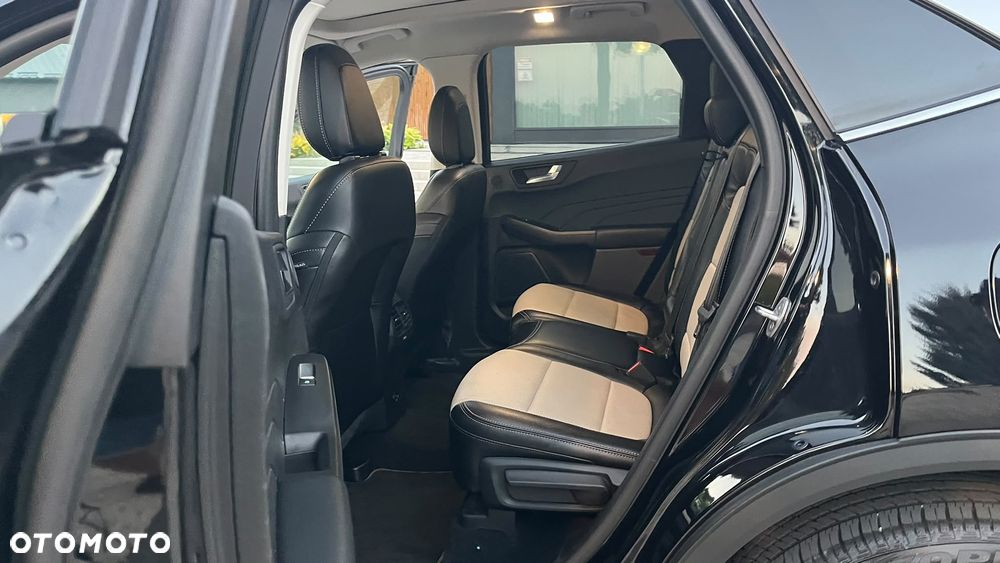 Ford Kuga - 35