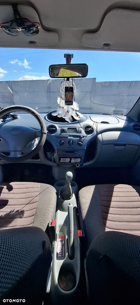 Toyota Yaris - 8