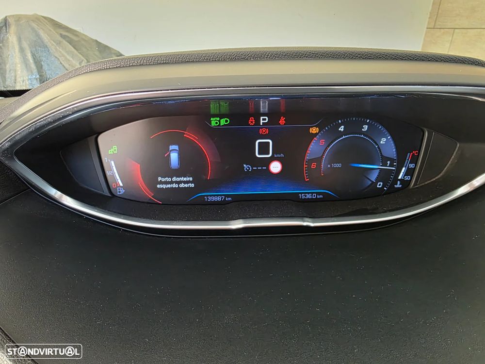 Peugeot 5008 BlueHDI 130 EAT8 Allure Pack - 42