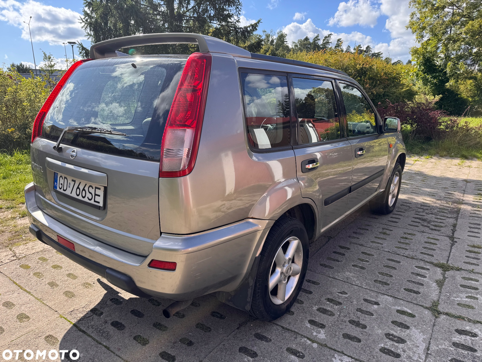 Nissan X-Trail 2.0 Luxury - 6