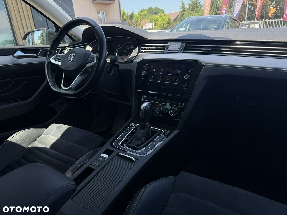 Volkswagen Passat 2.0 TSI Elegance DSG - 14