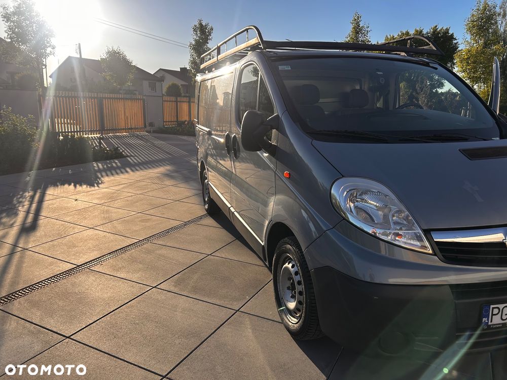 Opel Vivaro - 2