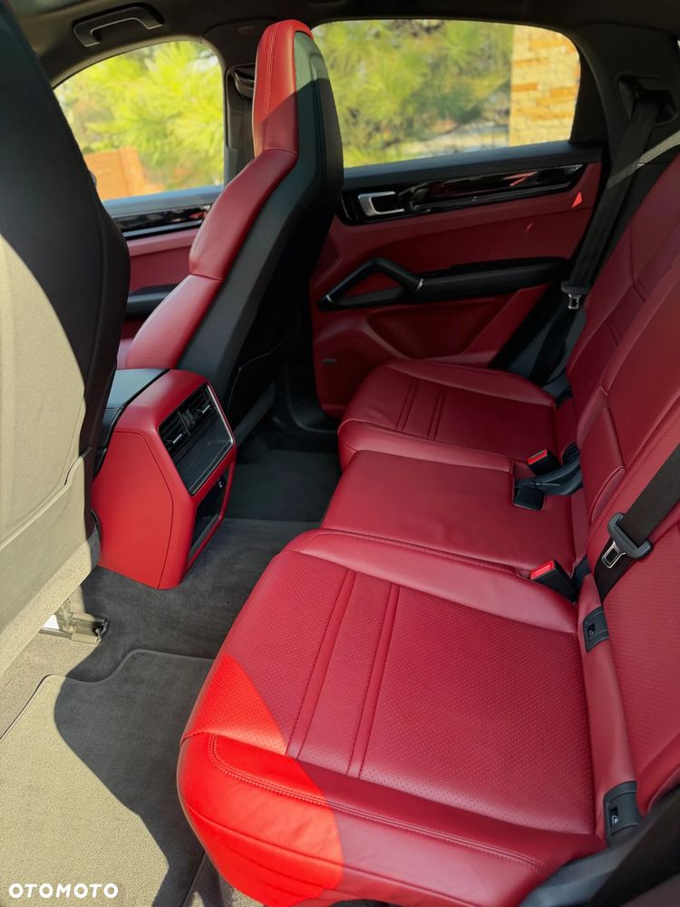 Porsche Cayenne E-Hybrid - 12