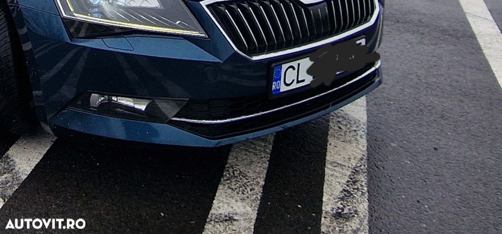 Skoda Superb 2.0 TDI DSG Ambition - 7