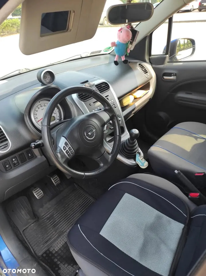 Opel Agila - 2