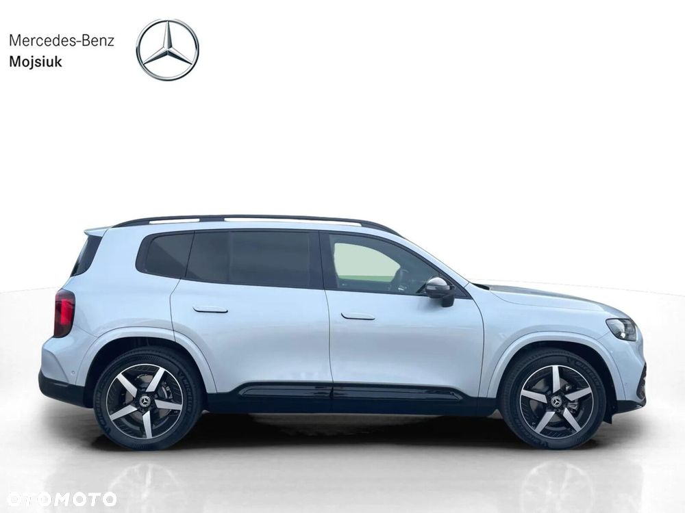 Mercedes-Benz GLB - 9