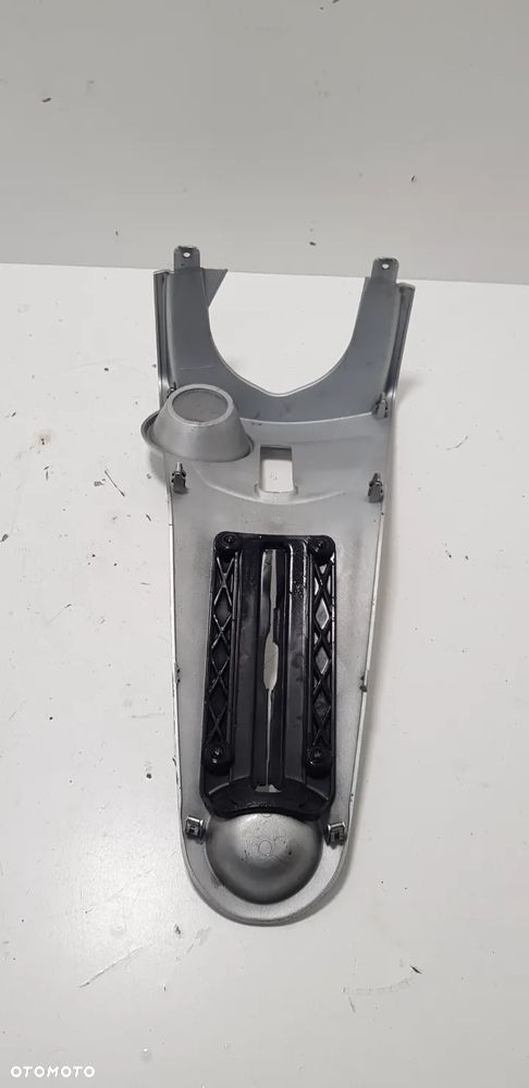 Piaggio MP3 Yourban 125 Tunel Osłona Obudowa Stacyjki - 2