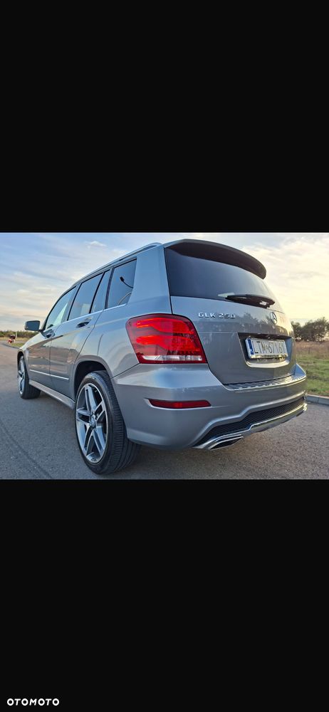 Mercedes-Benz GLK - 16