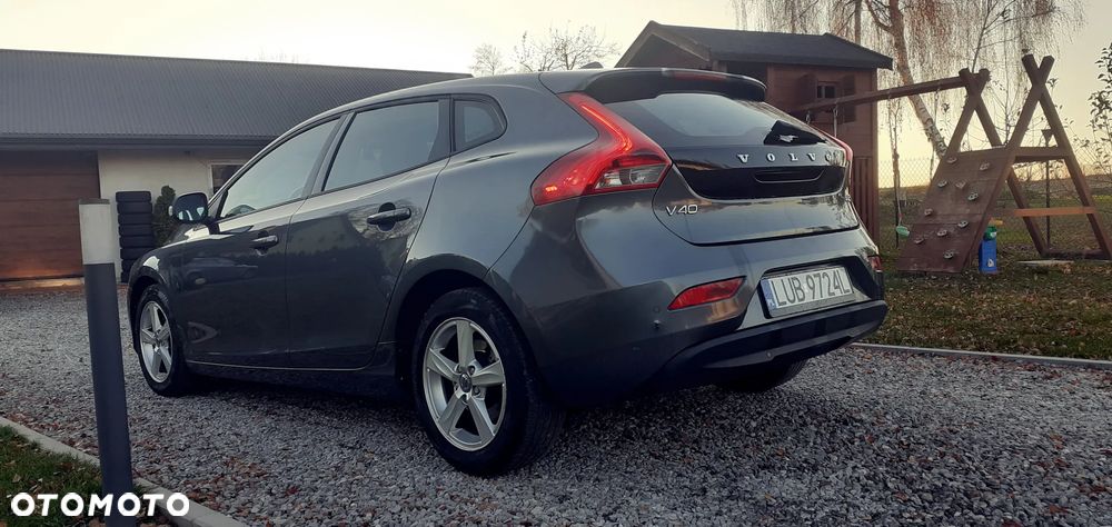 Volvo V40 D2 Momentum - 13