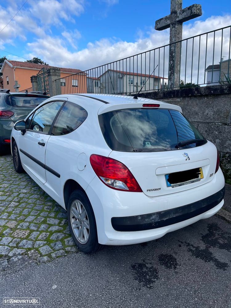 Peugeot 207 - 2