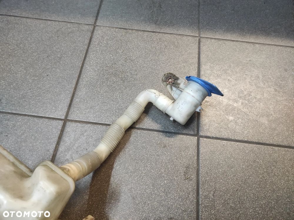 ZBIORNICZEK ZBIORNIK SPRYSKIWACZY 1K0955453Q 1K0955453R 1K0955453S AUDI A3 8P SKODA OCTAVIA 2  VW GOLF 5 6 PLUS HB KOMBI JETTA TIGUAN TOURAN CADDY EOS SEAT LEON 2 ALTEA TOLEDO 3 ALTEA XL WYSYŁKA !!!!!!!! - 3