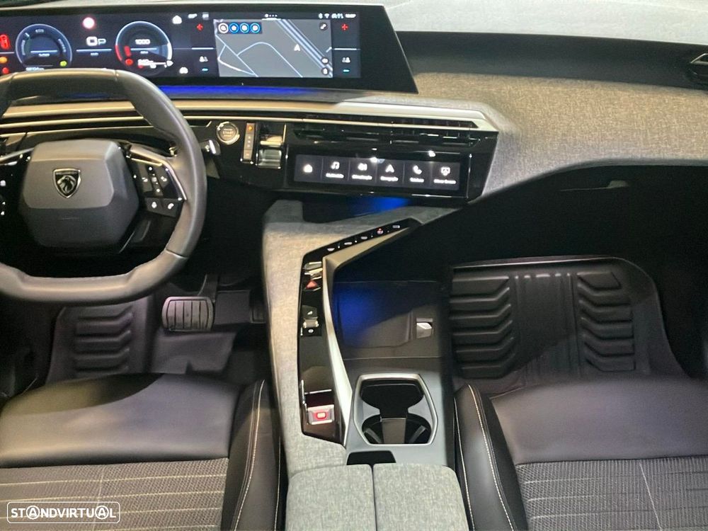 Peugeot 3008 - 11