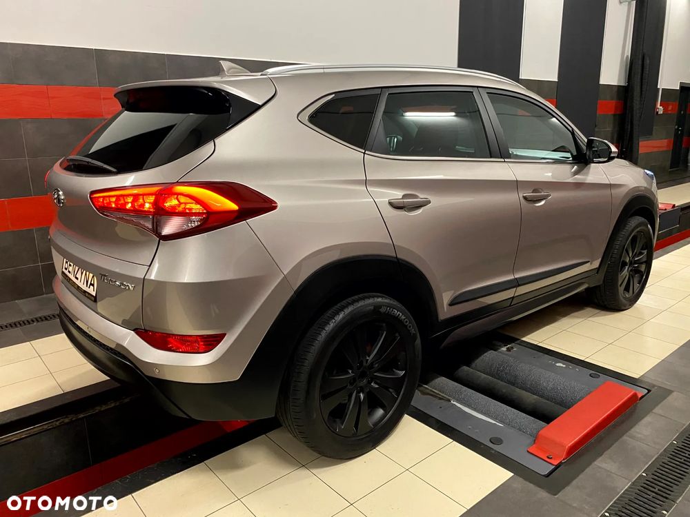 Hyundai Tucson 1.6 GDi 2WD Select - 11