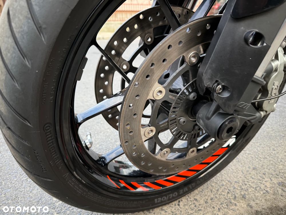 KTM Duke - 18