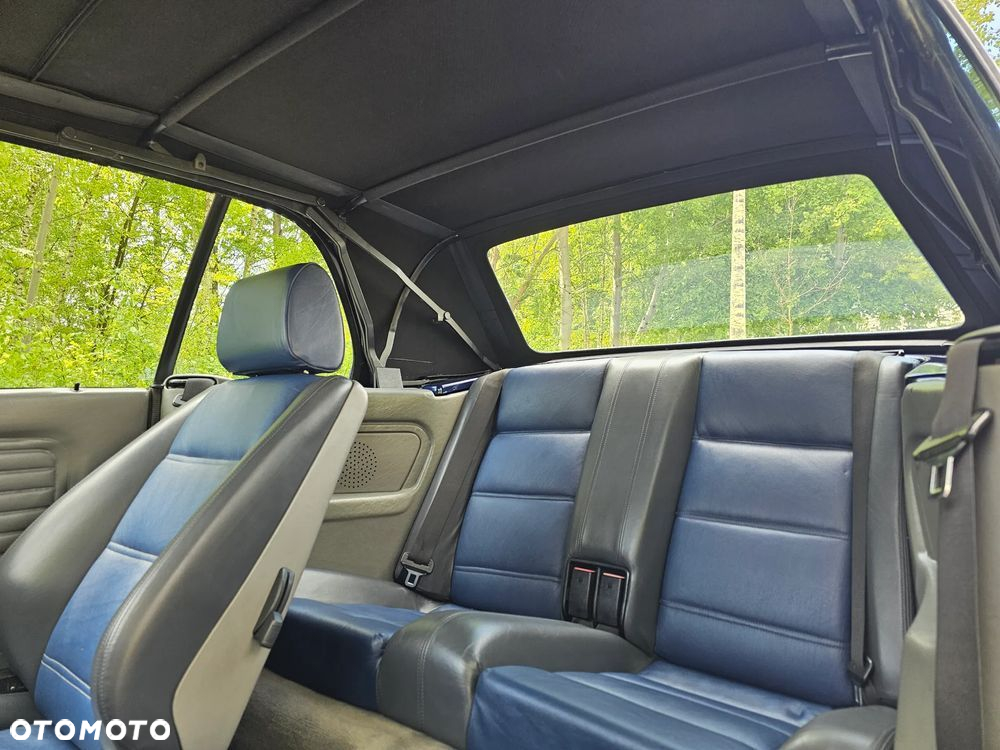 BMW Seria 3 320i - 36