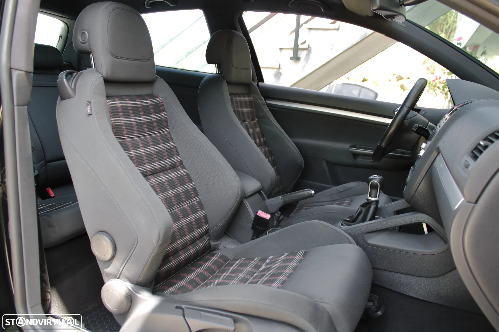 VW Golf 2.0 GTi - 9