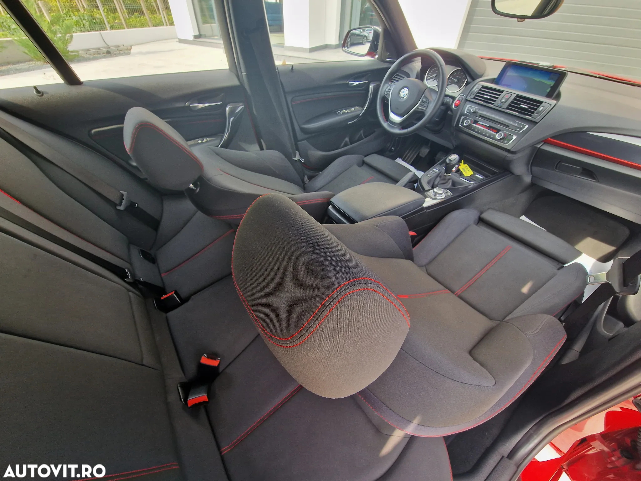 BMW Seria 1 118i Sport Line - 10