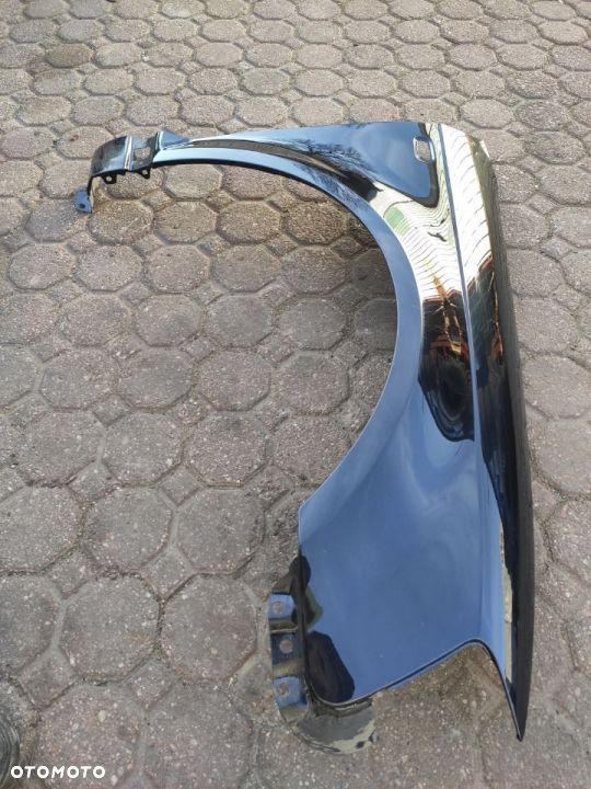BŁOTNIK PRZÓD  PRAWY AUDI A3 8P LZ9W - 2