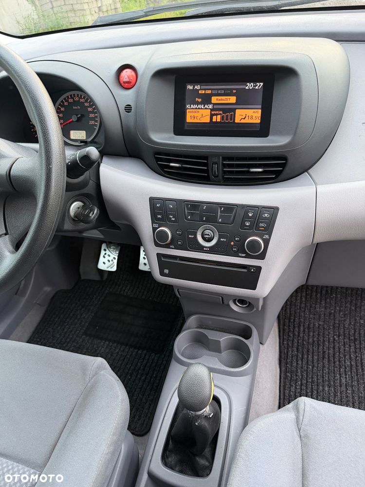 Nissan Almera Tino acenta PLUS - 12