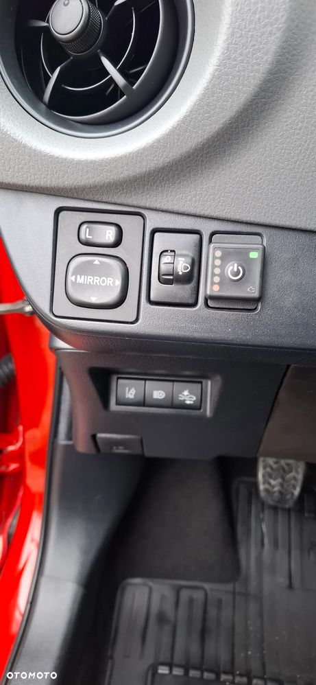 Toyota Yaris 1.0 Active - 10