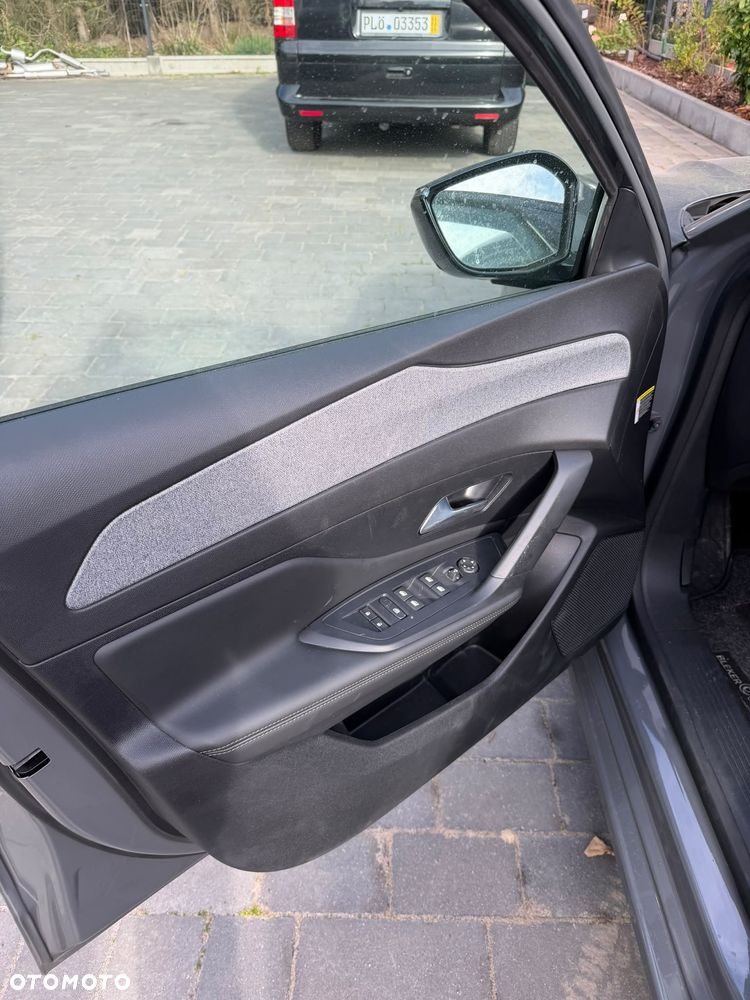 Peugeot 308 1.2 mHEV Active Pack S&S e-DCS6 - 18
