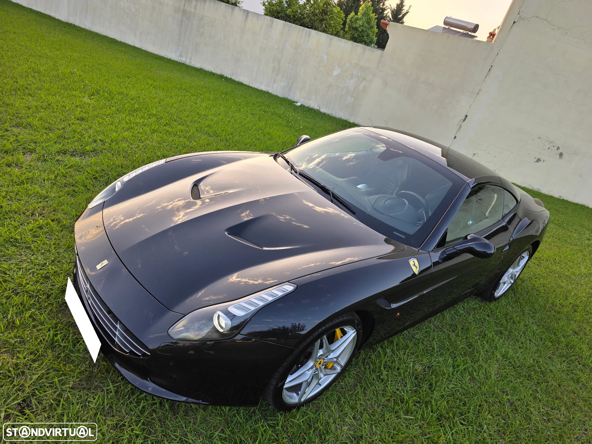 Ferrari California T - 12