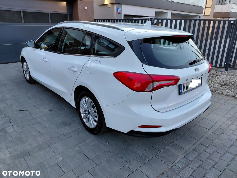 Ford Focus 1.5 EcoBoost Titanium - 5