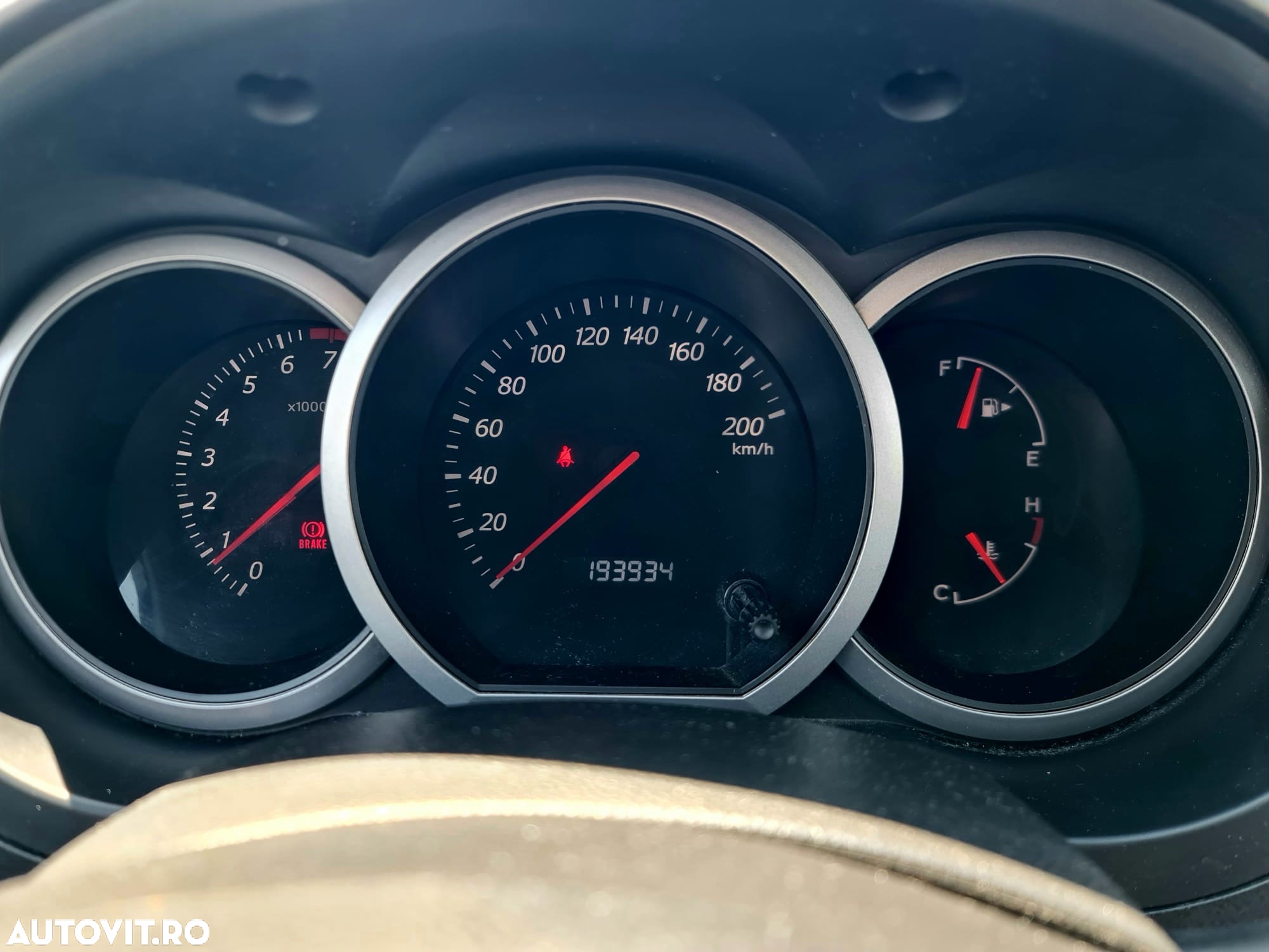 Suzuki Grand Vitara 2.0 Comfort - 9