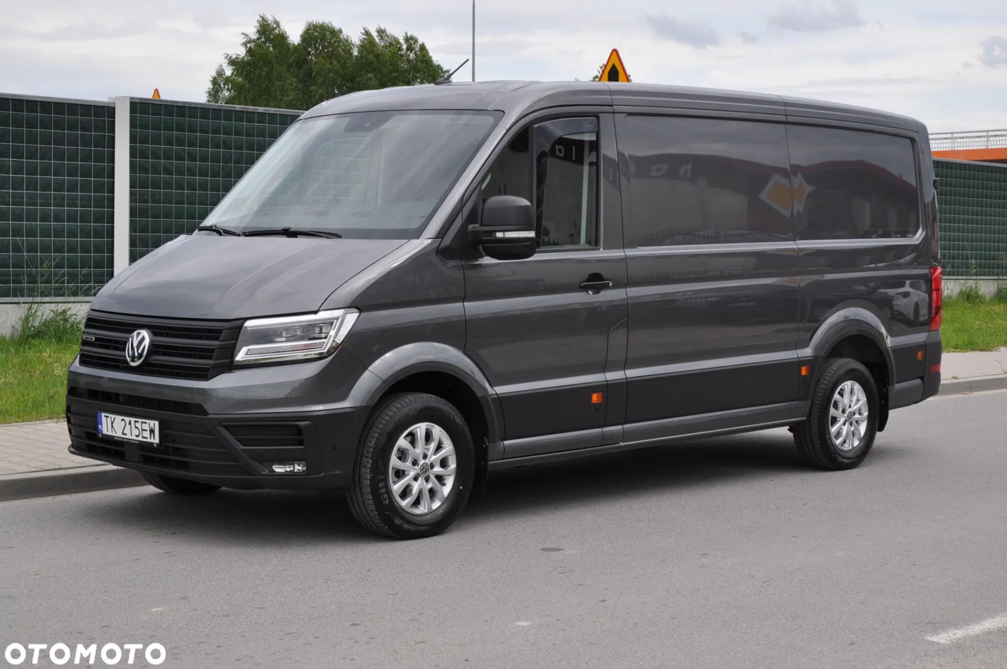Volkswagen CRAFTER 2.0 TDI Furgon 4Motion AUTOMAT 8-G Na Gwarancji Bezwypadkowy I Właściciel Krajowy Mały Przebieg - 1