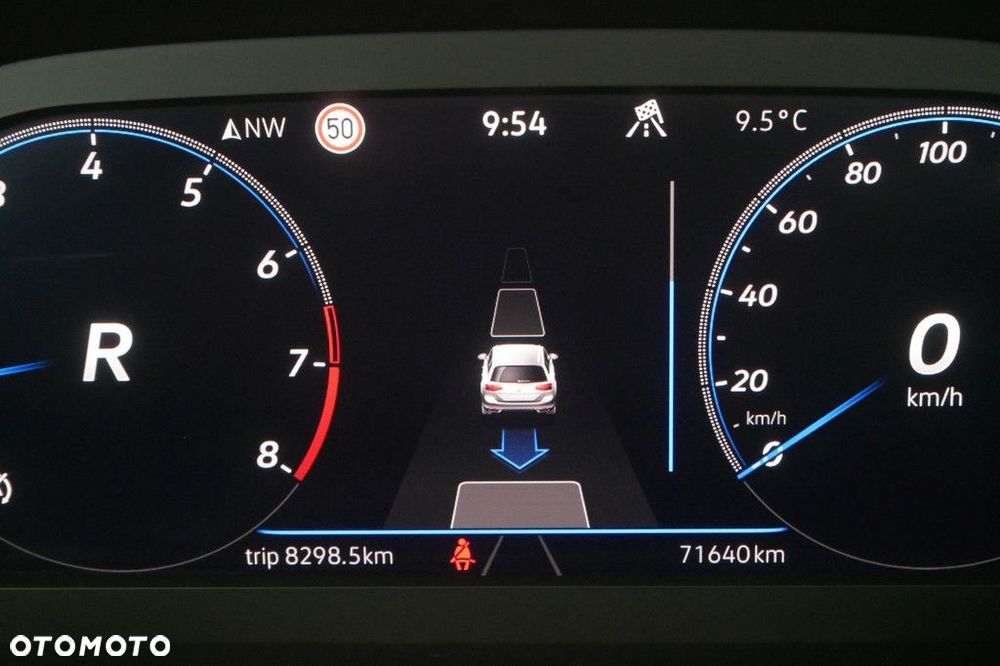 Volkswagen Passat Variant 2.0 TSI Elegance DSG - 26