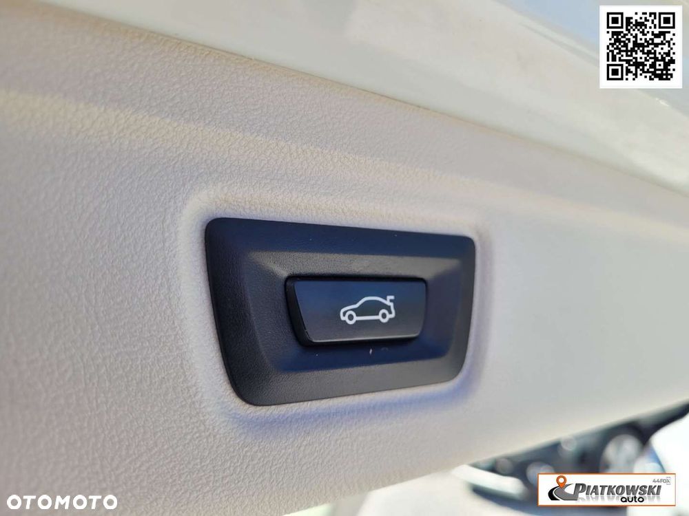 BMW Seria 3 320i - 17