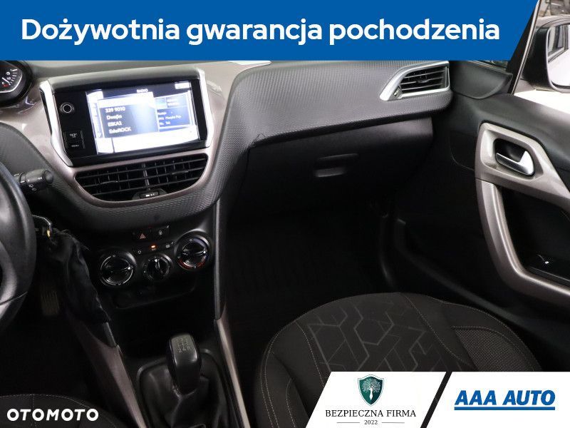 Peugeot 2008 - 10