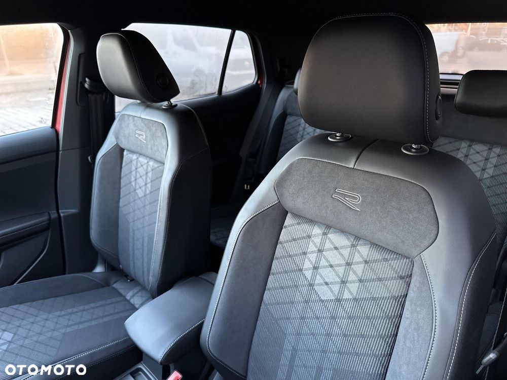 Volkswagen T-Cross - 11