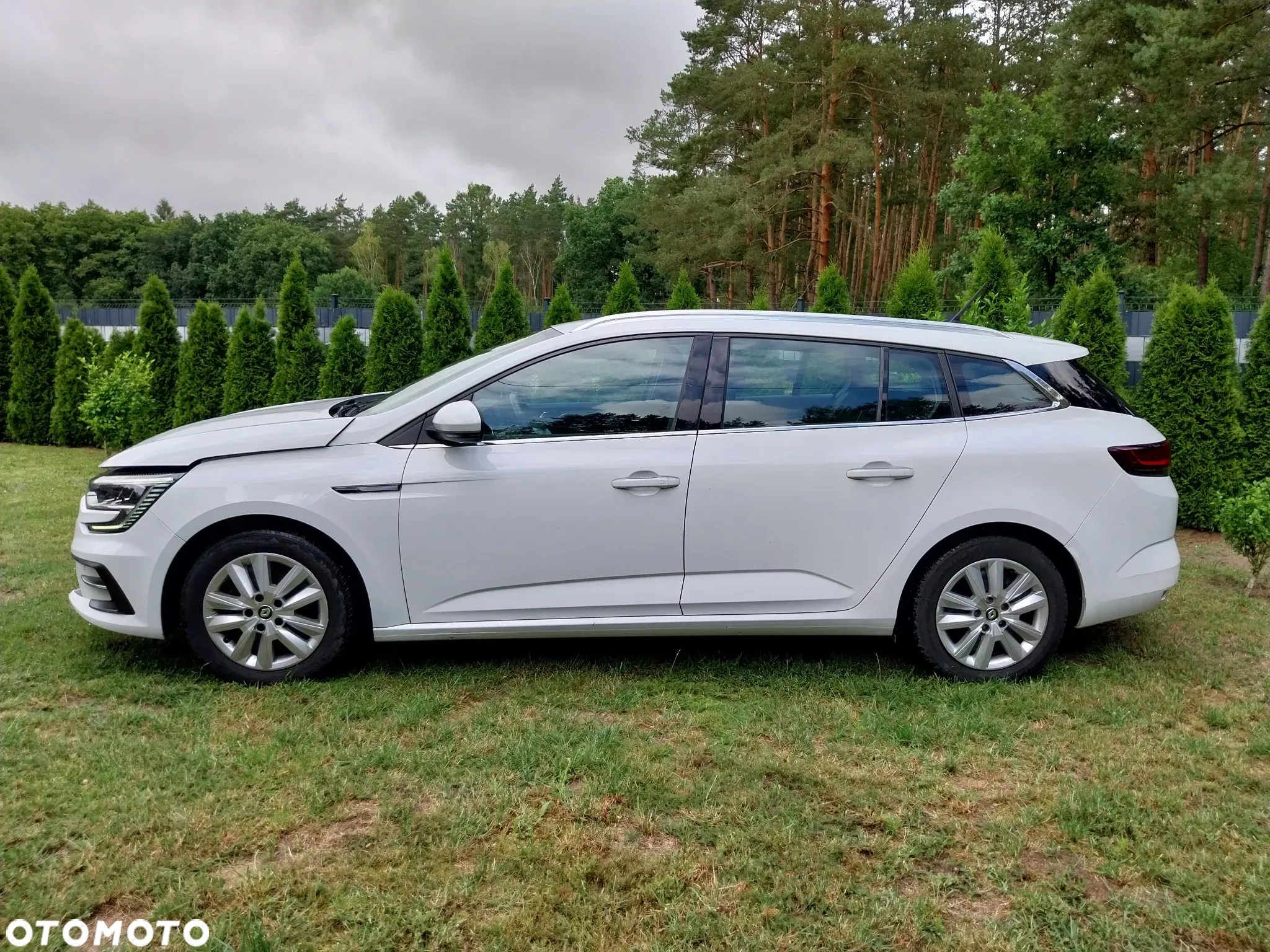 Renault Megane 1.5 Blue dCi Intens - 12