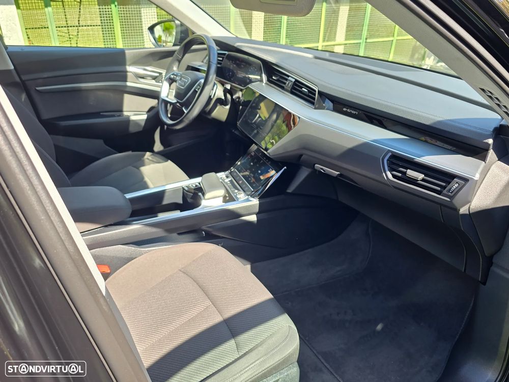 Audi e-tron 50 quattro S line - 18