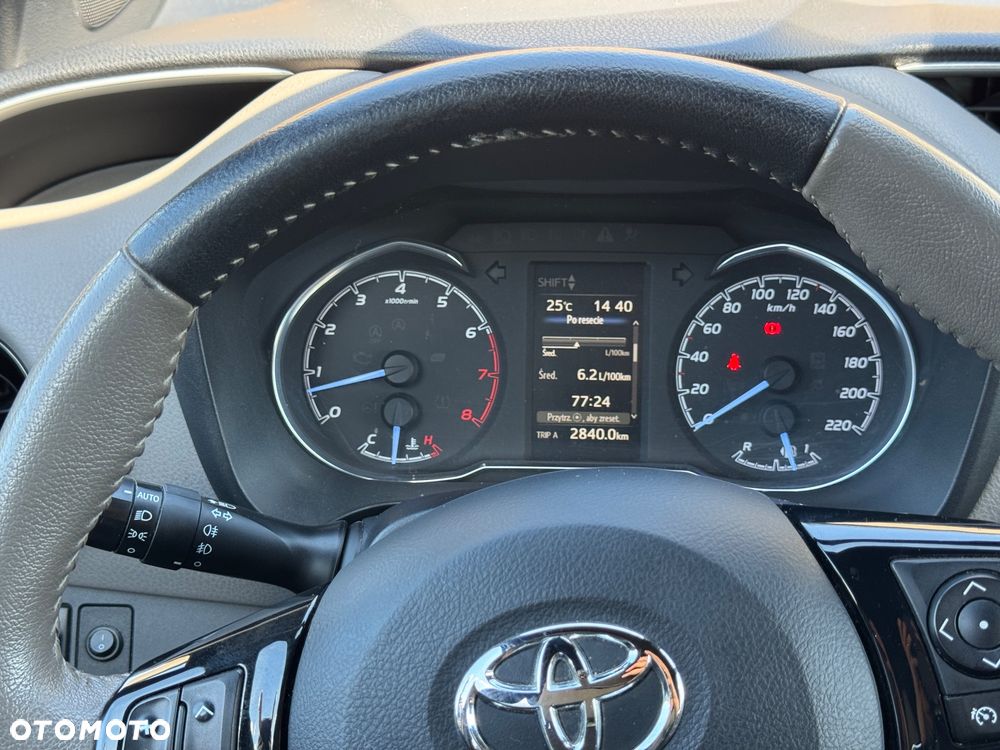 Toyota Yaris 1.5 Selection - 11