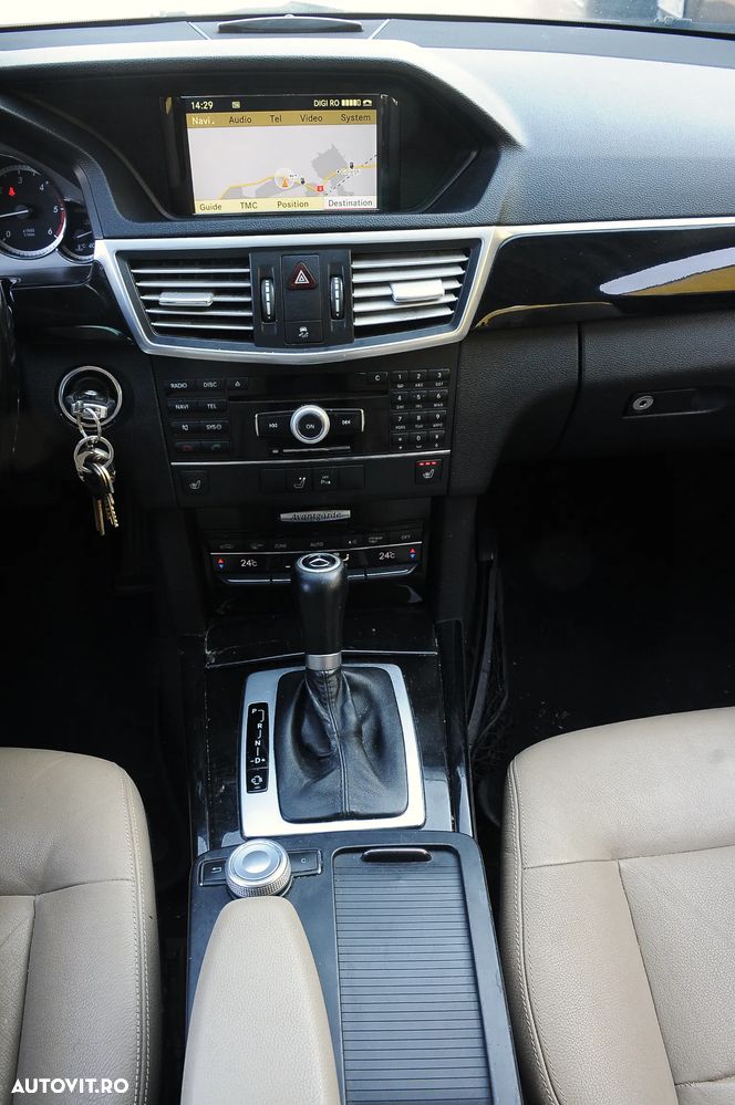 Mercedes-Benz E 250 CDI DPF BlueEFFICIENCY Automatik Avantgarde - 19