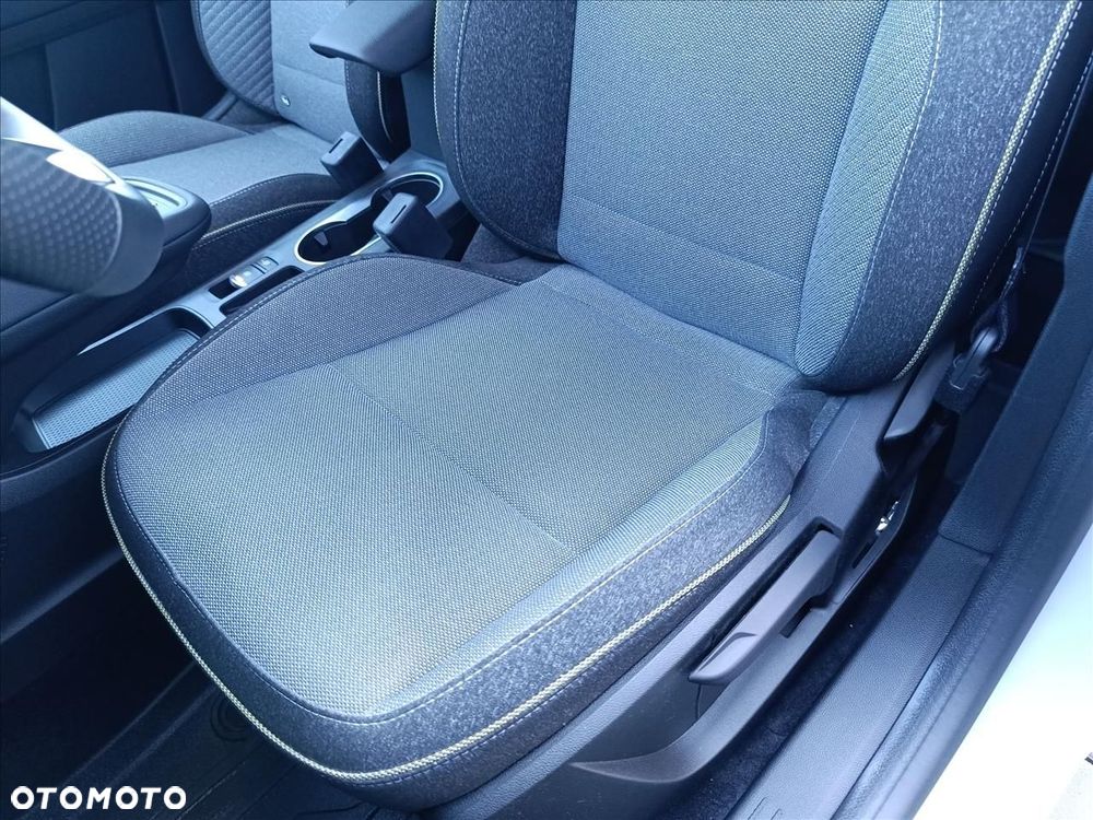 Renault Captur 1.3 TCe mHEV Techno EDC - 12