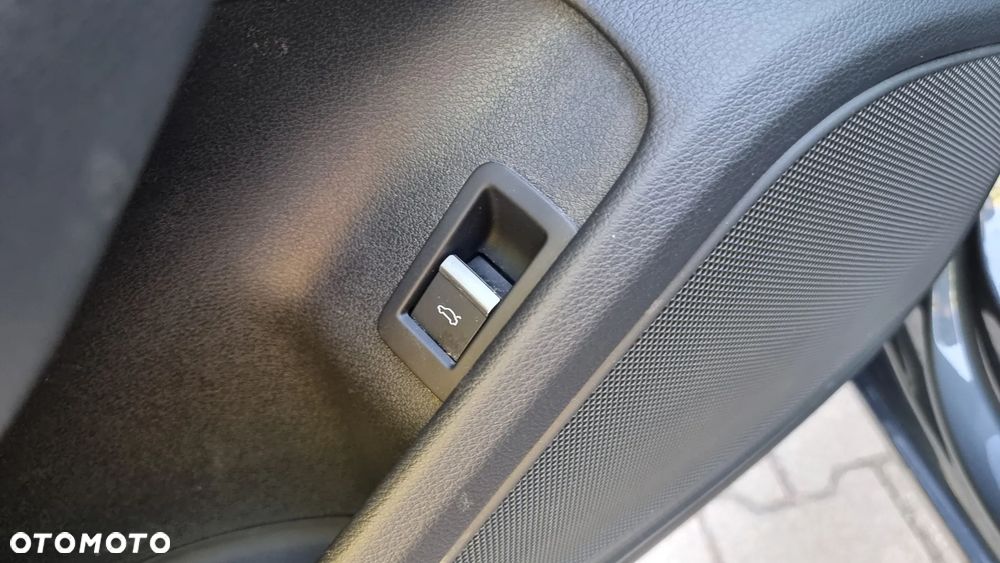 Audi A4 Avant 2.0 TFSI ultra - 34