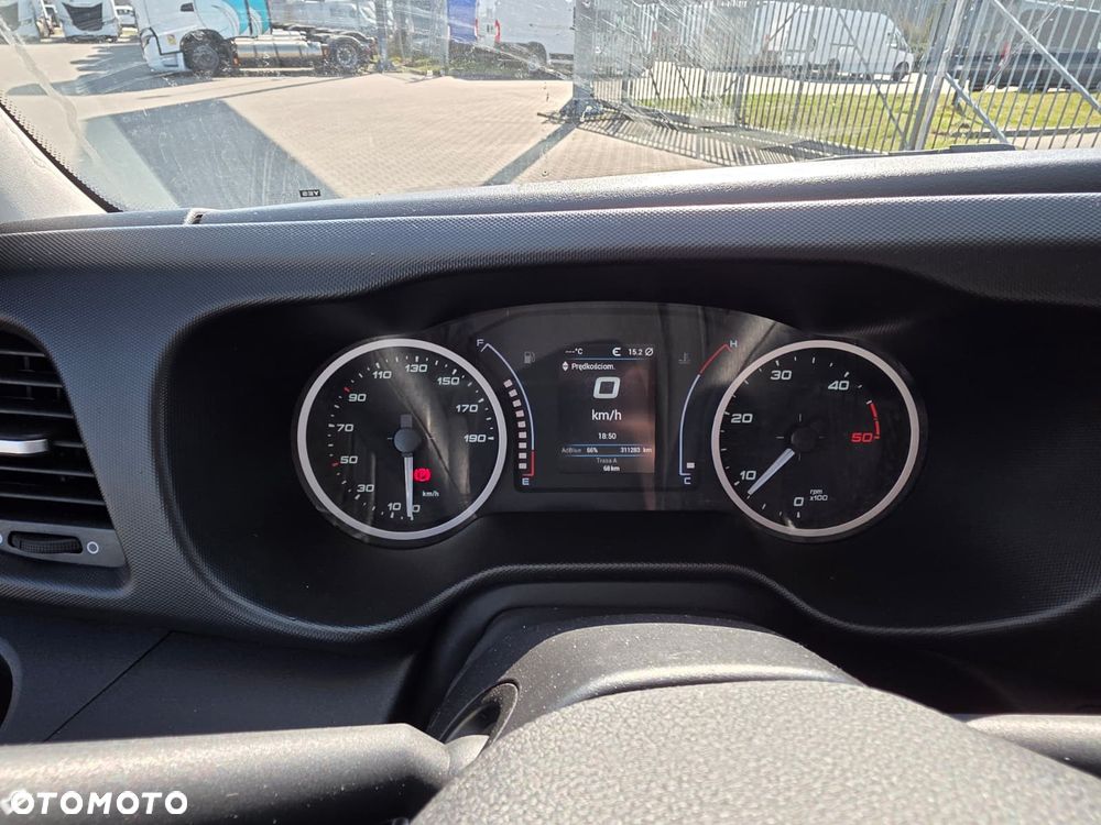 Iveco 35S18 10EP Międzynarodówka Ledy Skrzynia z Plandeką Silnik 3L 180KM - 6