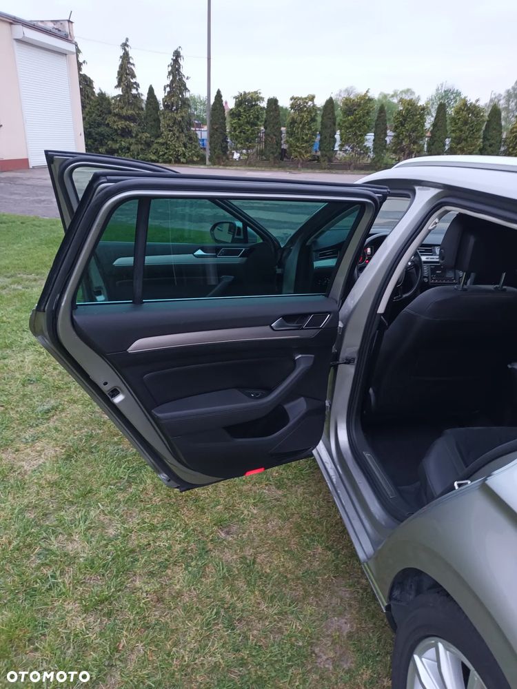 Volkswagen Passat 2.0 TDI BMT Comfortline DSG - 10