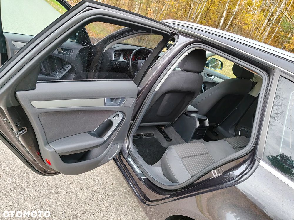 Audi A4 - 4