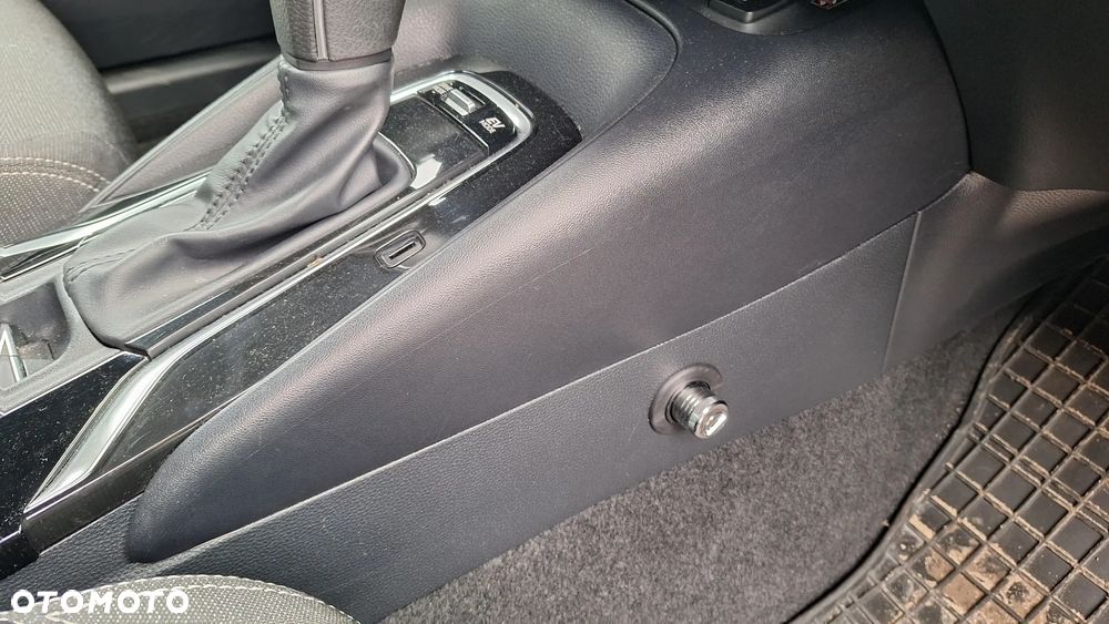 Toyota Corolla 1.8 Hybrid Comfort - 26