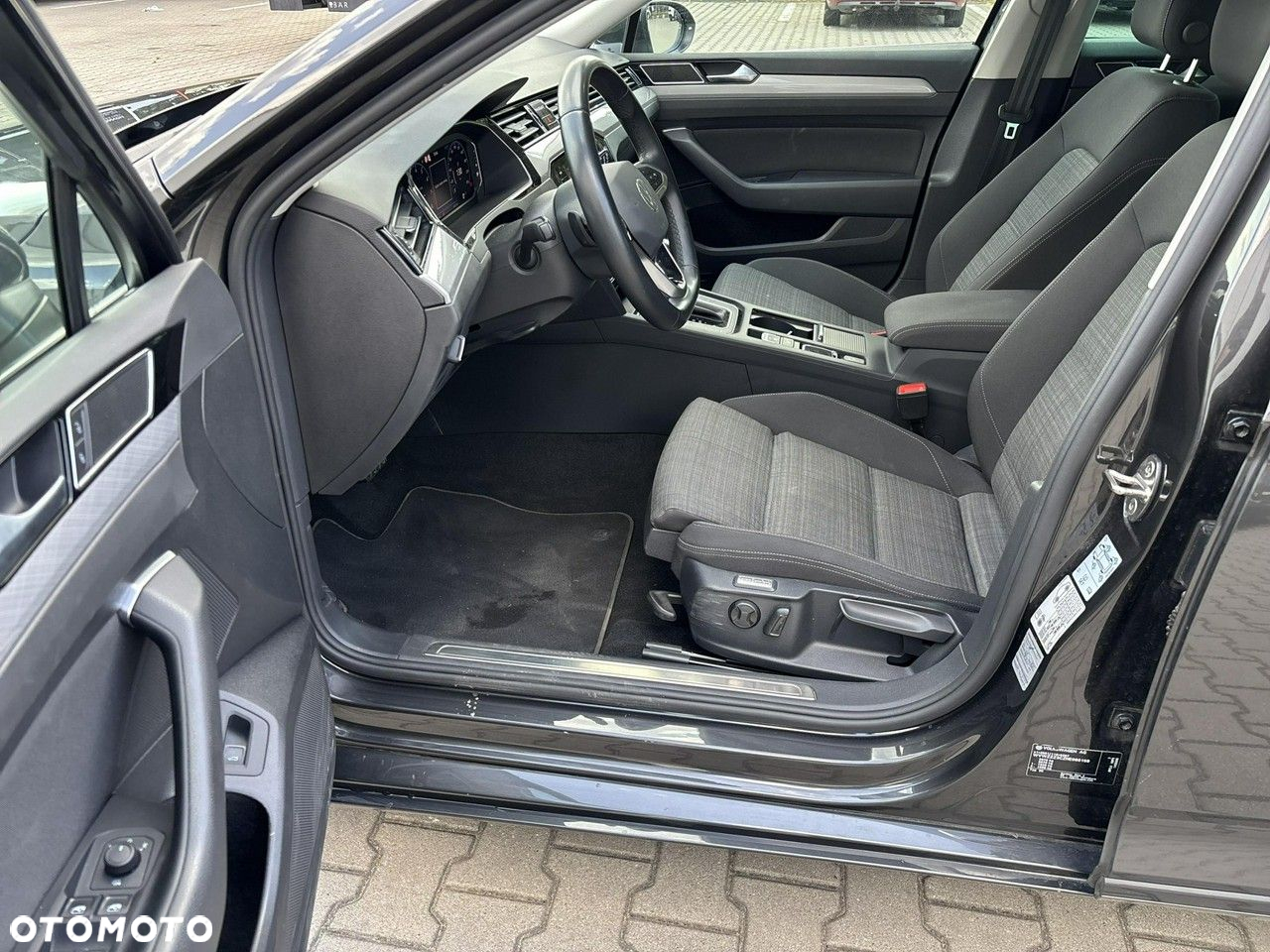 Volkswagen Passat 1.5 TSI EVO Business DSG - 11