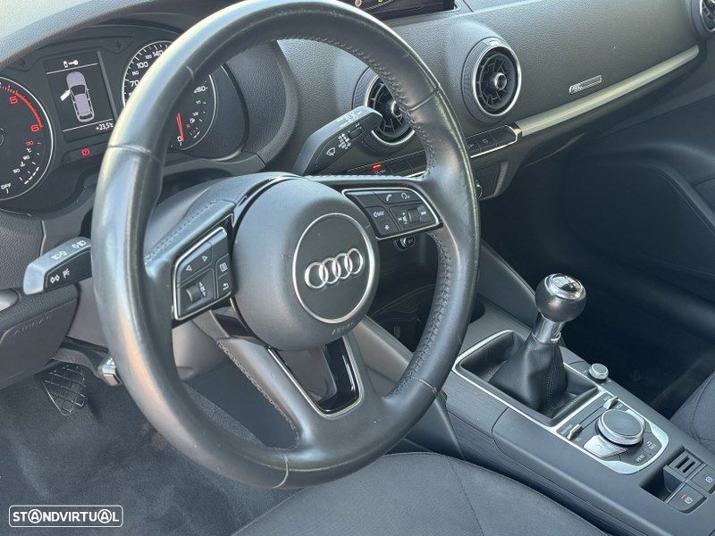 Audi A3 Sportback 2.0 TDI Design - 6