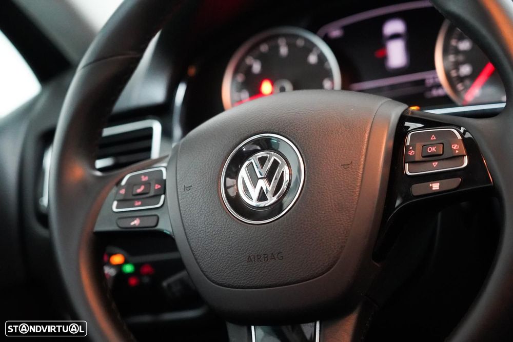 VW Touareg 3.0 TDI V6 Tiptronic - 16