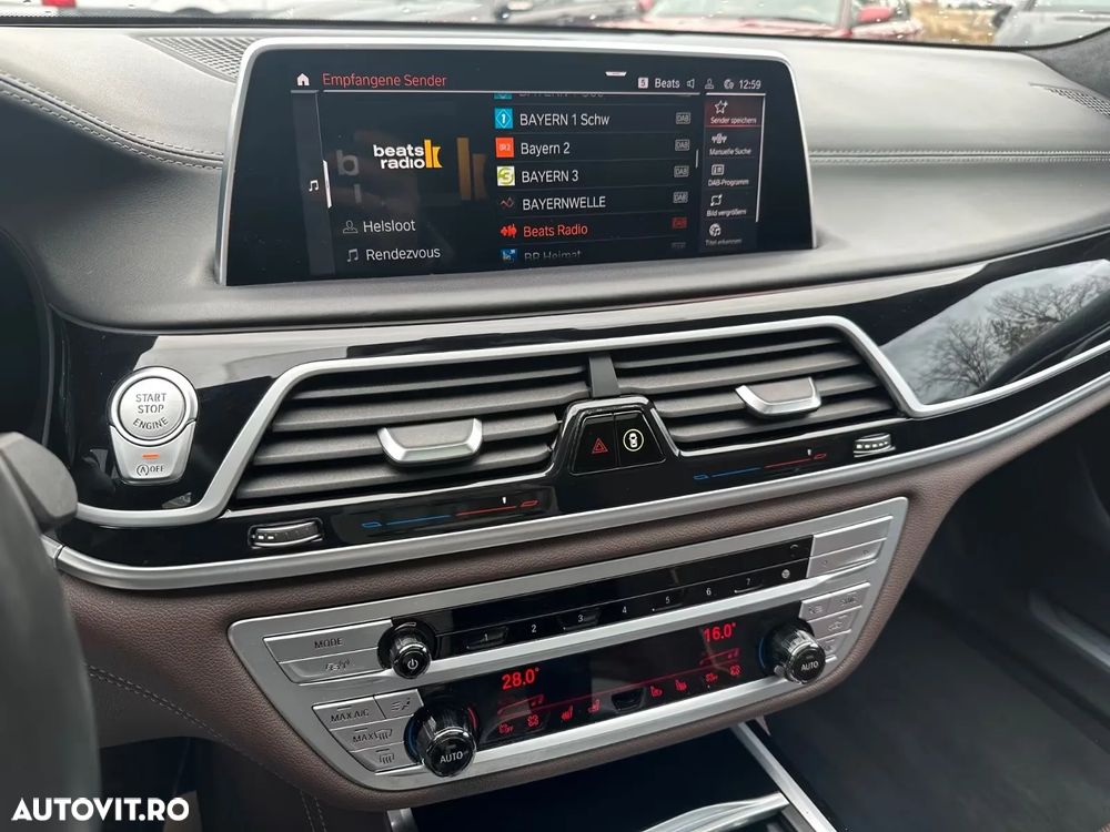 BMW Seria 7 750i xDrive - 19